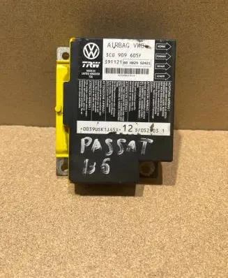 Volkswagen PASSAT B6 Airbag control unit/module 3C0909605F 37052903 391121
