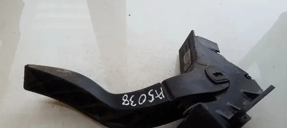 Ford Focus Accelerator throttle pedal 98aba9f836ae