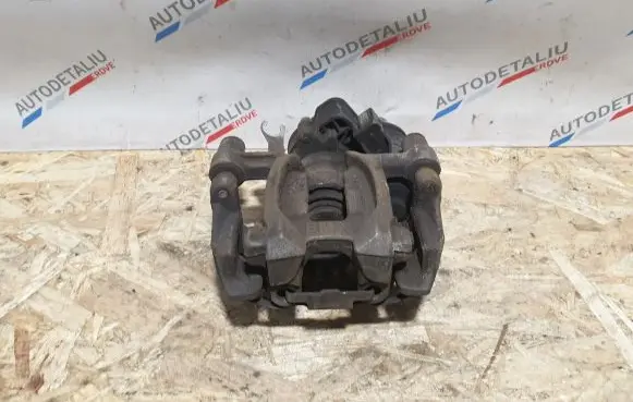 BMW X1 F48 F49 Rear brake caliper 6798957