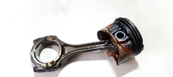 Renault Clio II Piston with connecting rod