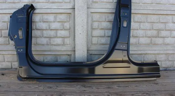 Peugeot 2008 II Sill 1660272780