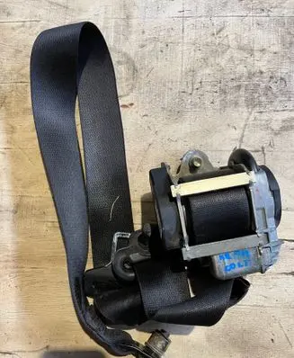 Mitsubishi Colt CZ3 Front seatbelt 606844000