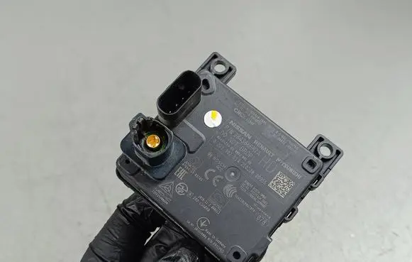 Mitsubishi Outlander IV Distronic sensor radar 284386RR7A 0203302514