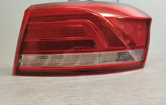 Volkswagen PASSAT B8 Rear/tail lights 3G9945312 195293