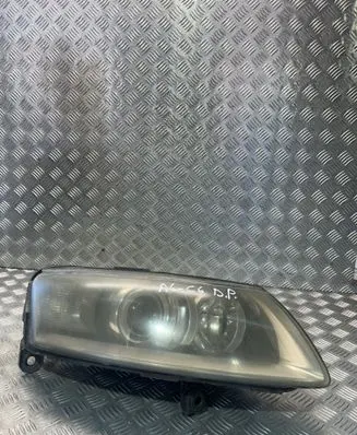 Audi A6 S6 C6 4F Headlight/headlamp 4F0941004