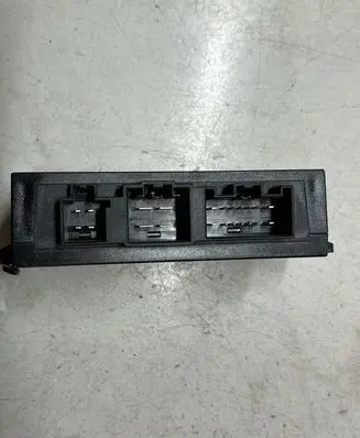 Volvo V70 Tailgate/trunk control unit/module 31299153 HW31217840AA SW31218404