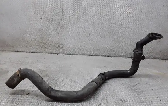 Volkswagen Golf IV Engine coolant pipe/hose