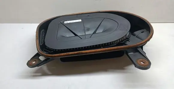 BMW X3 F25 Air filter box cover 7811027 13717811027