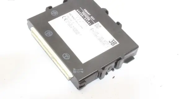 Toyota Prius+ (ZVW40) Keyless (KESSY) go control unit/module 8999047101
