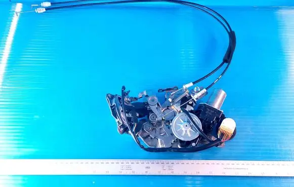 Toyota Sienna XL40 IV Tailgate/trunk/boot lock/catch/latch 41231010230 1638000910
