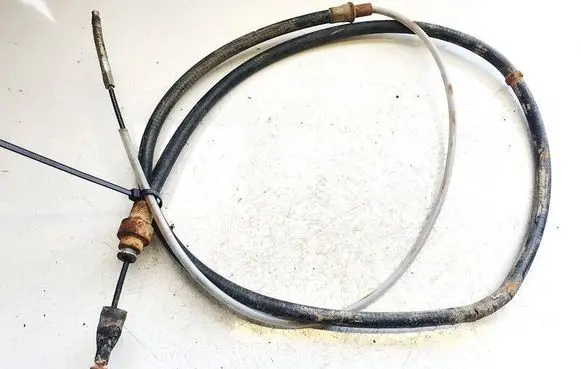 Handbrake/parking brake wiring cable