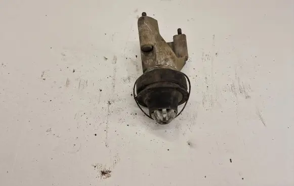 Volvo XC90 Engine mount bracket 30778951 30680590