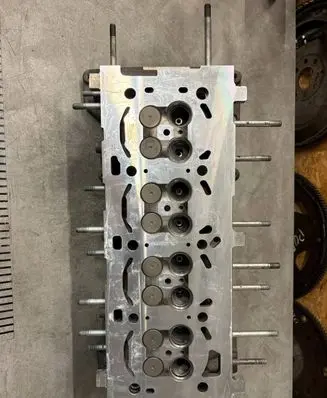 Opel Ampera- E Engine head 55571949