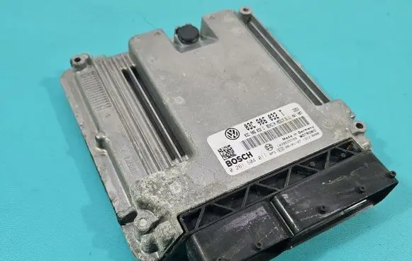 Volkswagen Tiguan Engine control unit/module ECU 03C906032T IMPRK1478675
