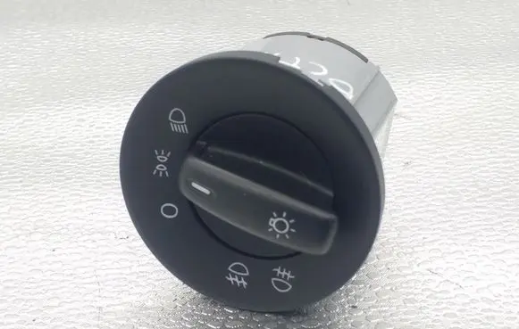 Skoda Octavia Mk2 (1Z) Light switch 1Z0941431K 10009059