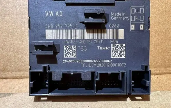 Audi A8 S8 D4 4H Door control unit/module