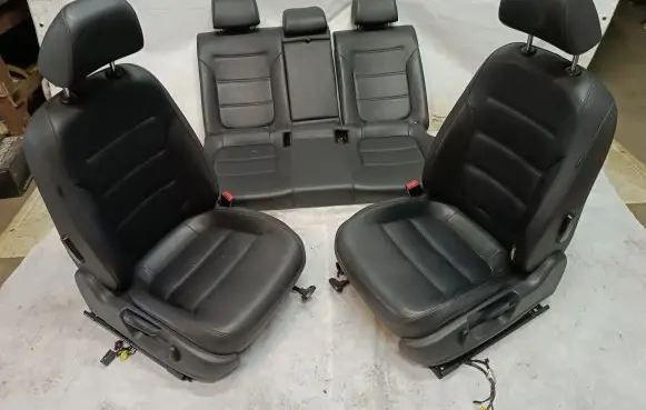 Seat set