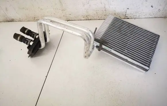 Ford Focus Heater blower radiator VPAMFH18476AB