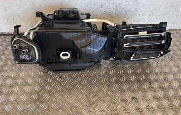 BMW X3 G01 Interior heater climate box assembly 7942068