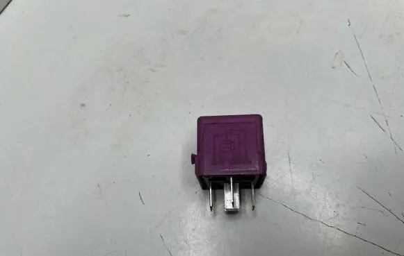 BMW 3 E46 Other relay 6136 1388911 V23134J59X107