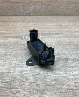 Toyota Yaris Turbo solenoid valve 