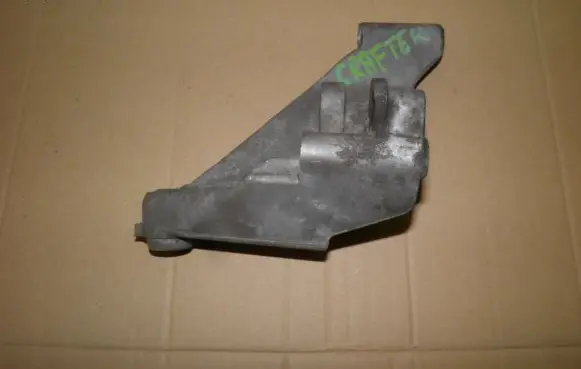 Volkswagen Crafter Engine mounting bracket 076199307