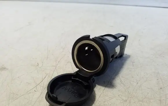 Citroen C5 Aircross 12 V Socket (rear) 