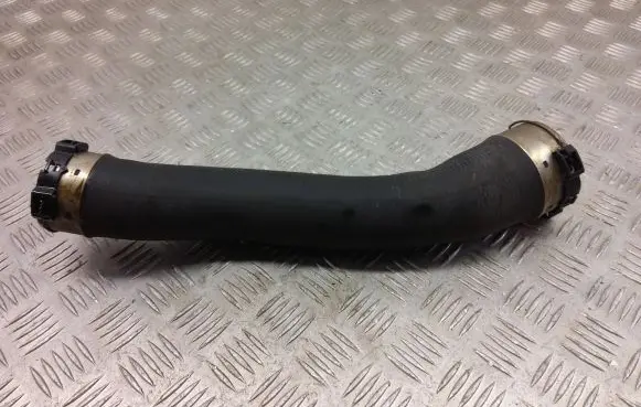 BMW 4 F32 F33 Intercooler hose/pipe 7597591