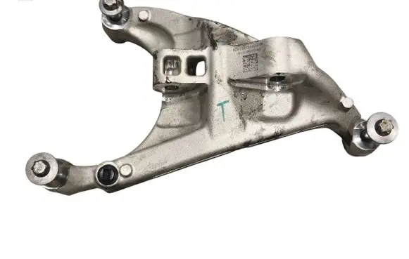 Tesla Model S Engine mounting bracket 113468450B