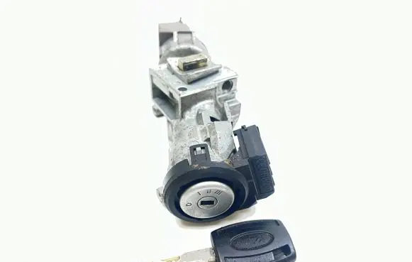 Ford Focus C-MAX Ignition lock 3M513F880AC