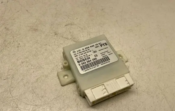 Mercedes-Benz C W204 Parking PDC control unit/module A2045450432