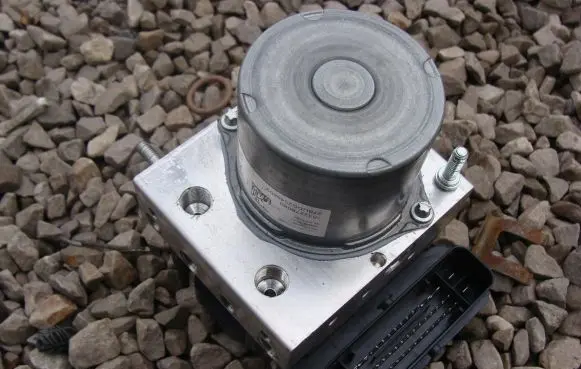 Peugeot 3008 II ABS Pump 9832278080