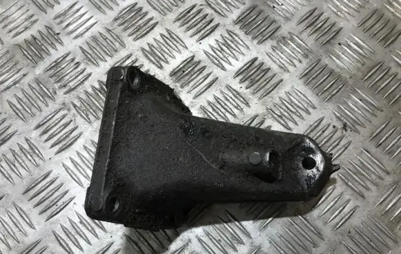 Mercedes-Benz E W210 Engine mounting bracket 1112230904