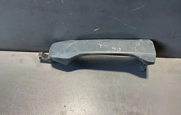 Volvo XC90 Front door exterior handle 