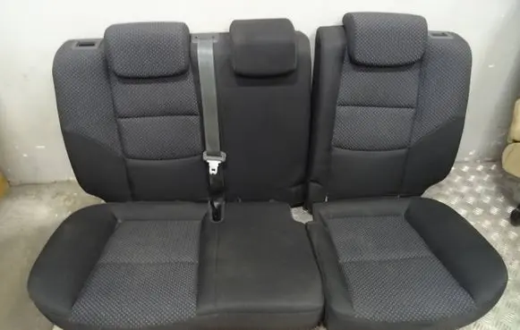 Hyundai i30 Second row seats