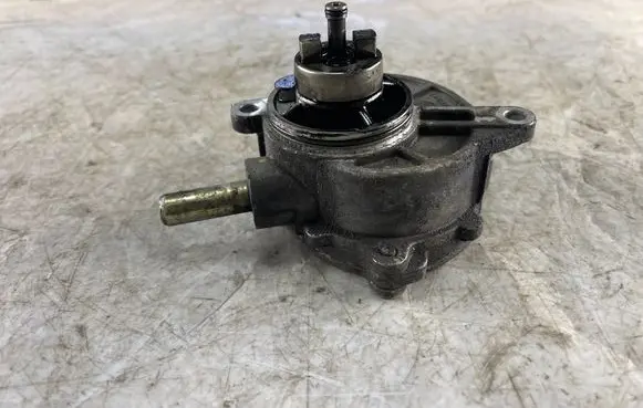 Mercedes-Benz Vito Viano W639 Vacuum pump A6462300165