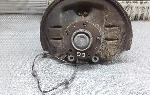 Peugeot 407 Rear wheel hub spindle/knuckle 
