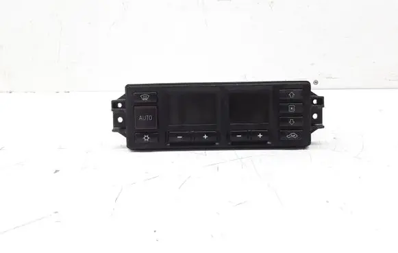 Audi A3 S3 8L Climate control unit 8L0820043B