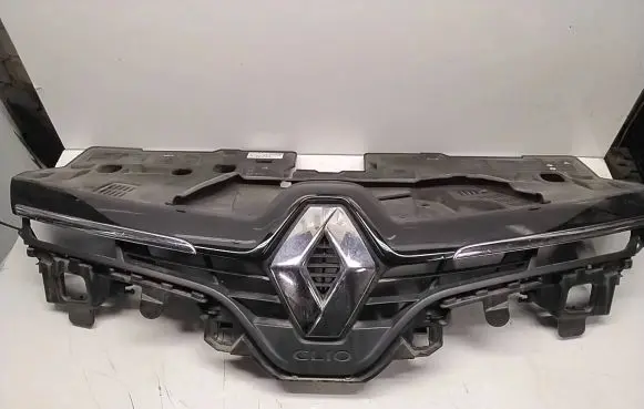 Front bumper upper radiator grill