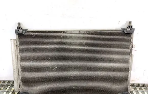 Toyota Auris E180 Coolant radiator