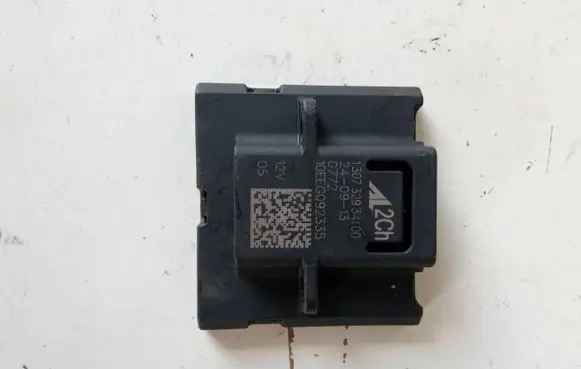 Opel Astra J Headlight ballast module Xenon 99976003301