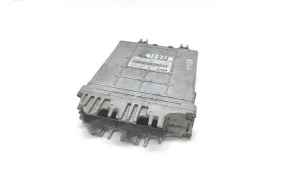 Renault Scenic I Engine control unit/module 0281001809 7700110647