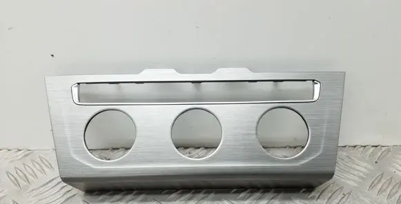 Climate control/heater control trim