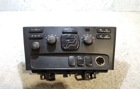 Volvo XC90 Climate control unit 8691876