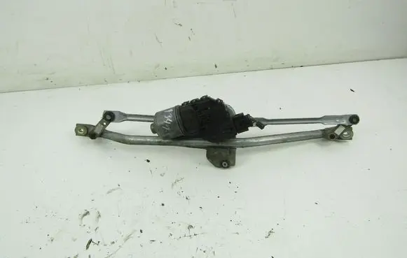 Volkswagen PASSAT B5.5 Front wiper linkage and motor 3B1955113D