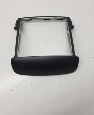 Radio/GPS head unit trim