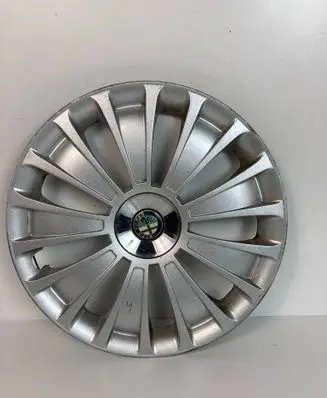 Alfa Romeo Mito R16 wheel hub/cap/trim 50508972