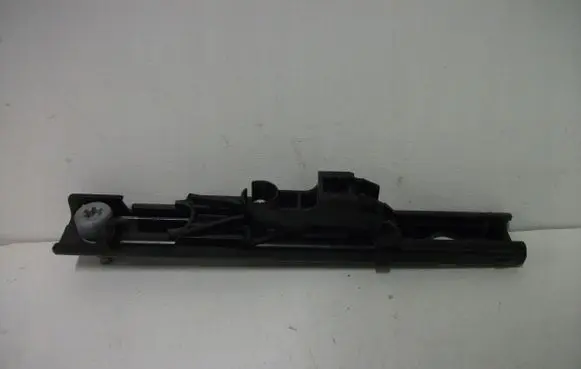 Citroen Jumpy Seat belt height adjuster 9811404680