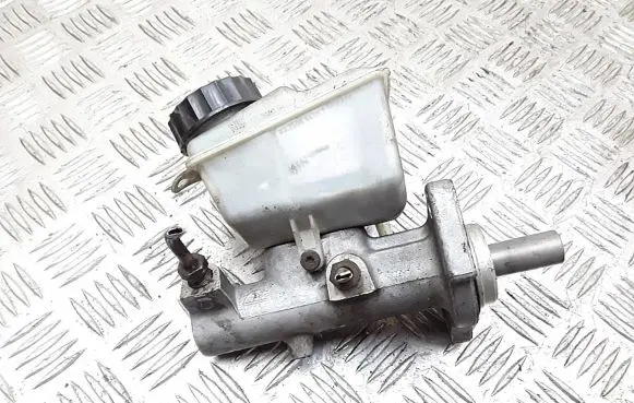 Volvo V70 Master brake cylinder