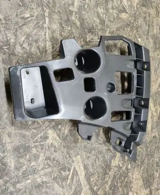 Citroen DS7 Crossback Rear bumper mounting bracket 9816048480